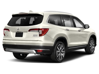2019 Honda Pilot Touring w/Rear Captain's Chairs