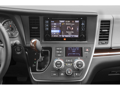 2015 Toyota Sienna XLE 7-Passenger