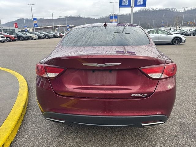 2016 Chrysler 200 S