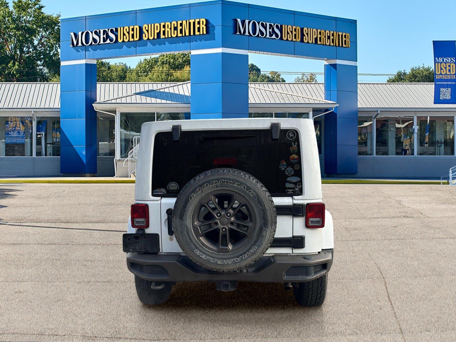 2016 Jeep WRANGLER UNLIMITED Base