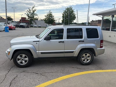 2012 Jeep LIBERTY SUV