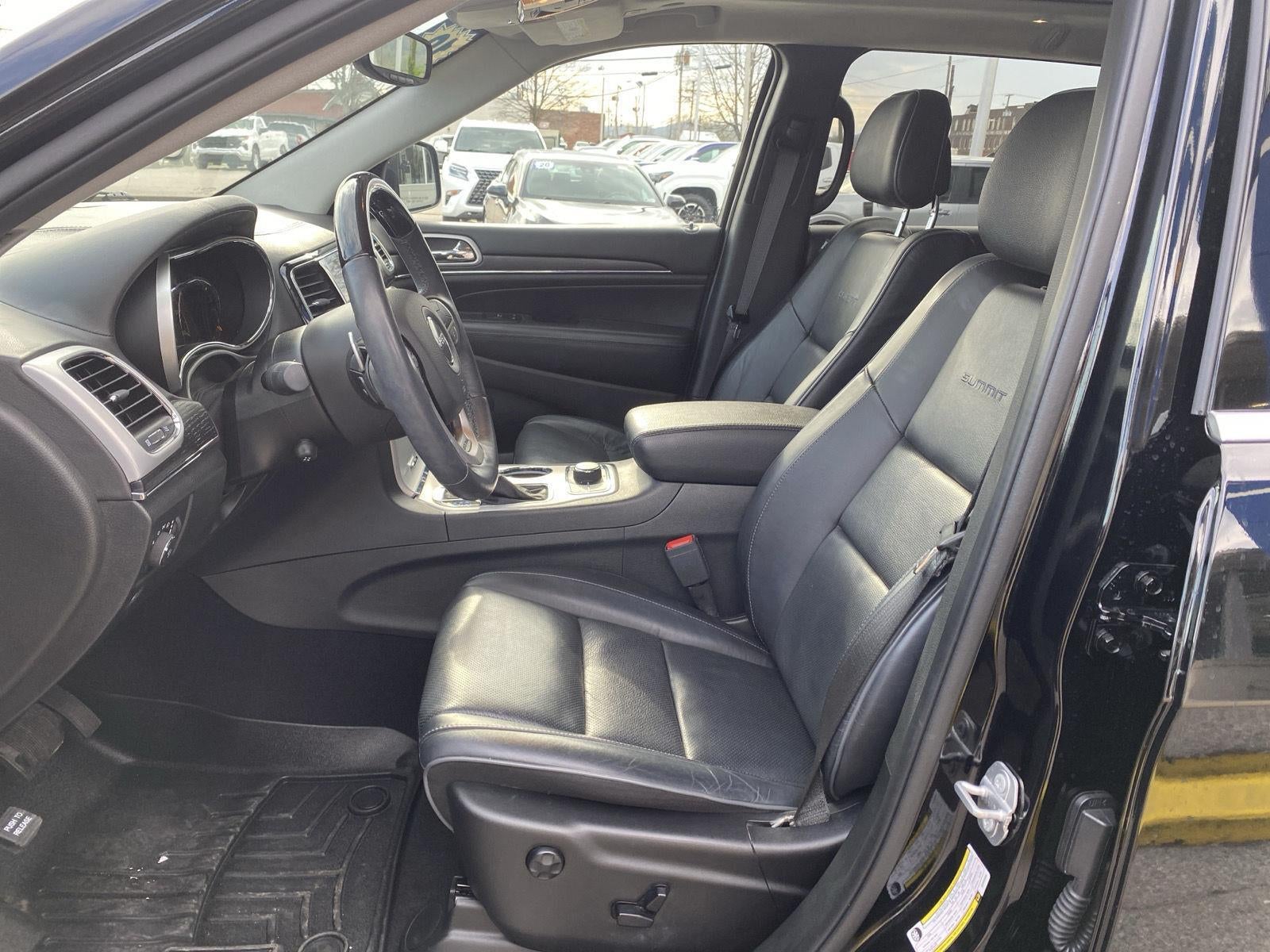 2019 Jeep Grand Cherokee Summit