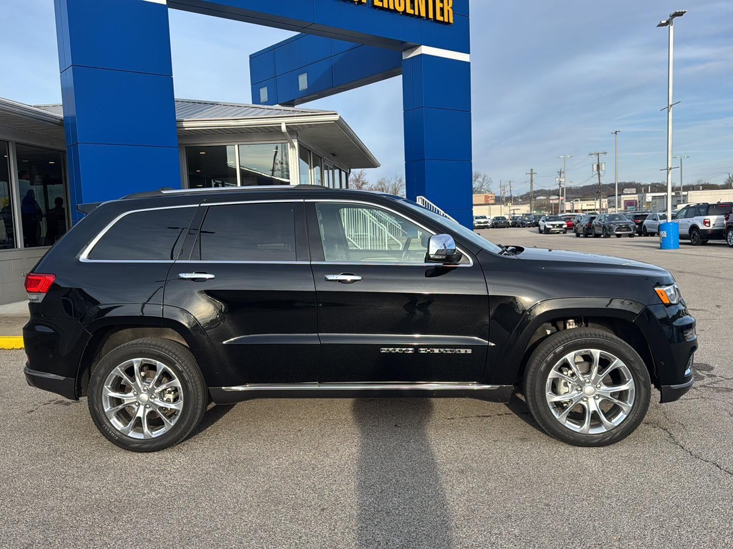 2019 Jeep Grand Cherokee Summit
