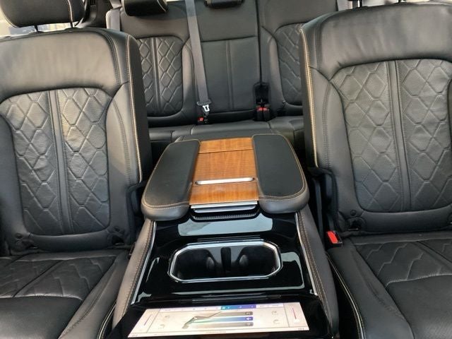 2022 Jeep Grand Wagoneer Series III