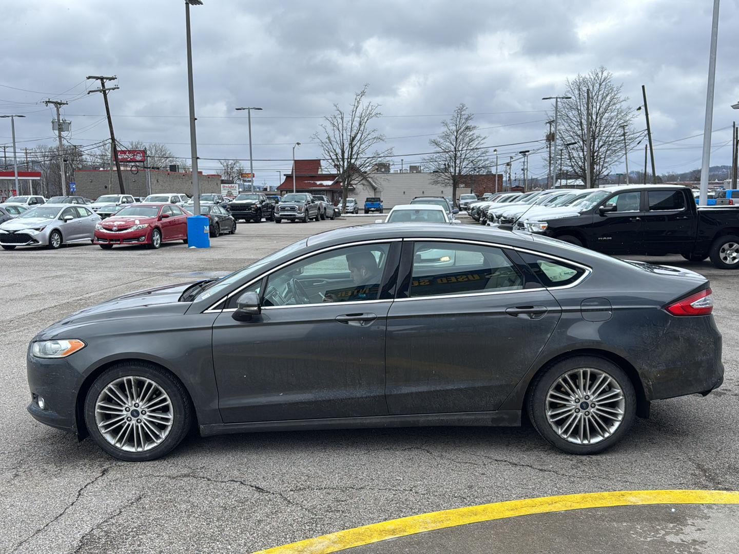 2016 Ford Fusion SE