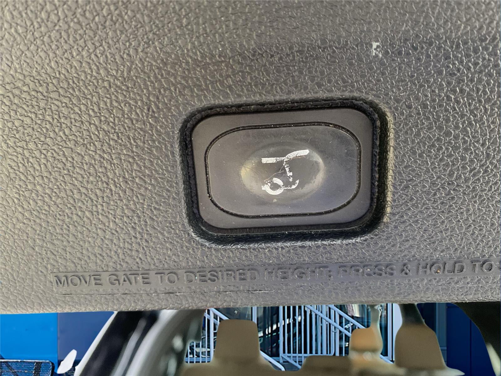 2017 Ford Explorer tan