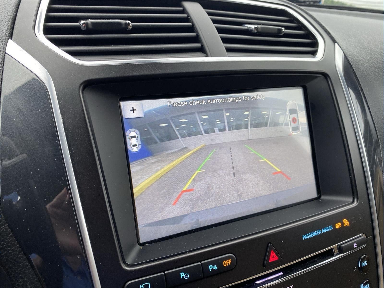 2017 Ford Explorer tan