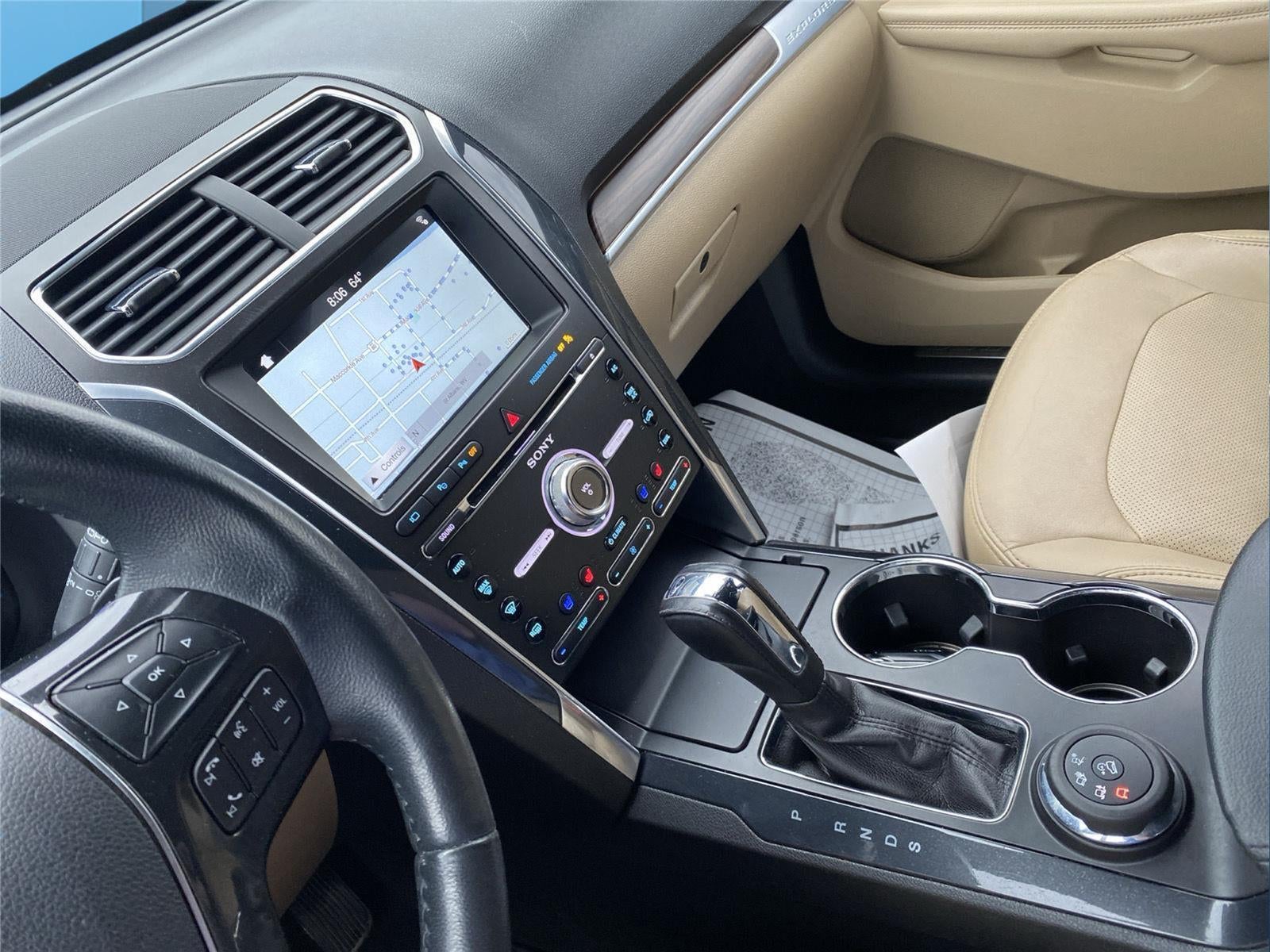 2017 Ford Explorer tan