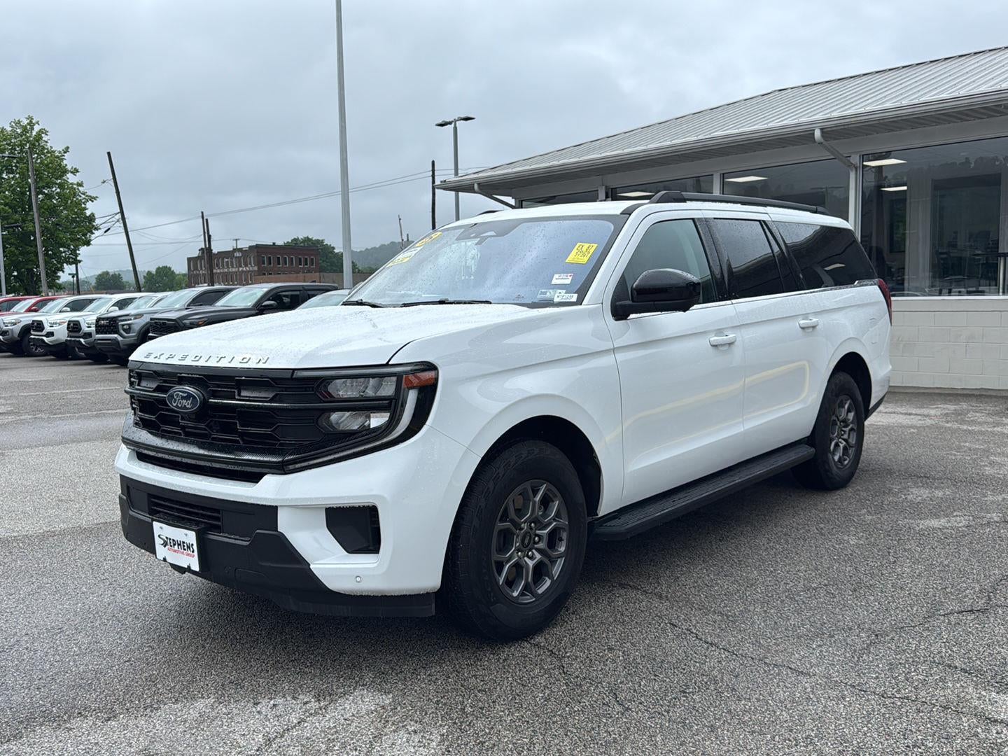 2025 Ford Expedition Max Active