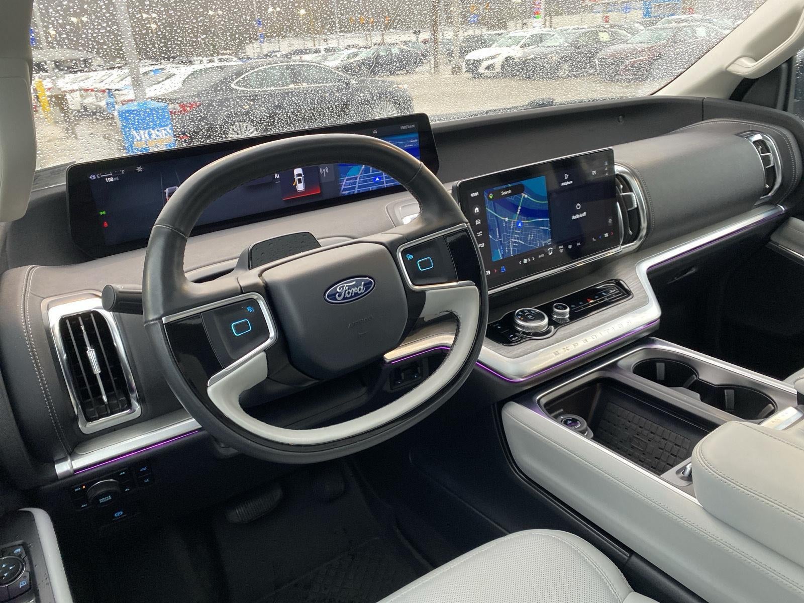 2025 Ford EXPEDITION Base