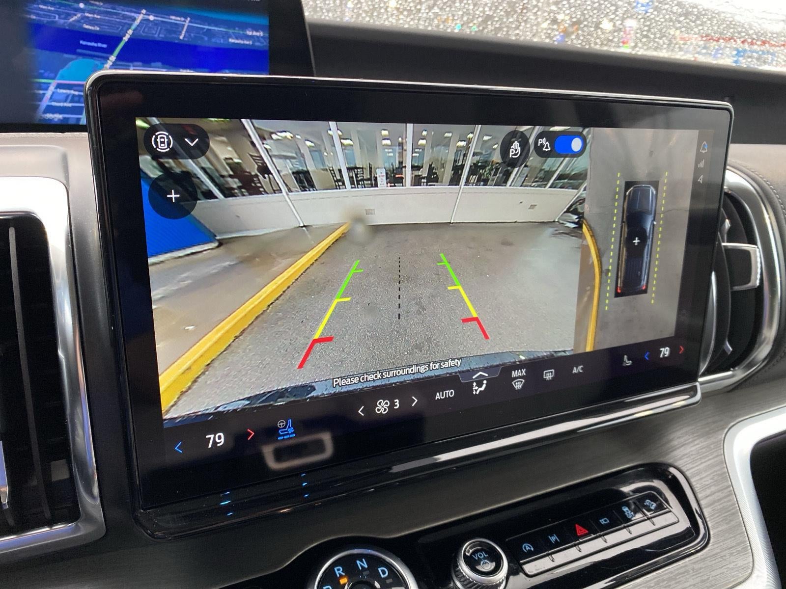 2025 Ford EXPEDITION Base