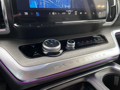 2025 Ford EXPEDITION Base