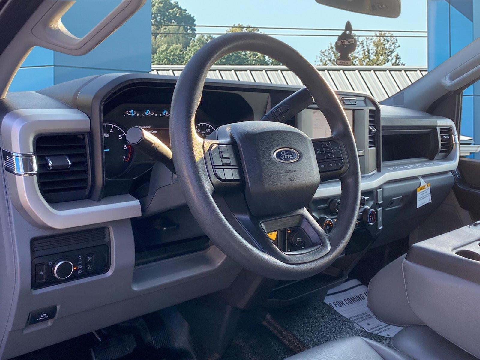 2023 Ford Super Duty F-350 Srw XL