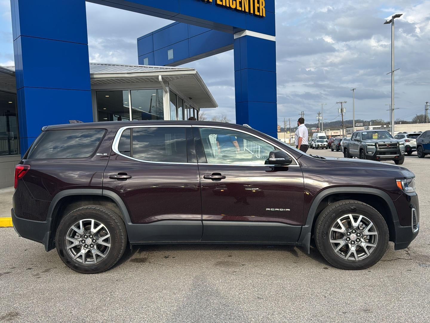 2020 GMC Acadia SLE