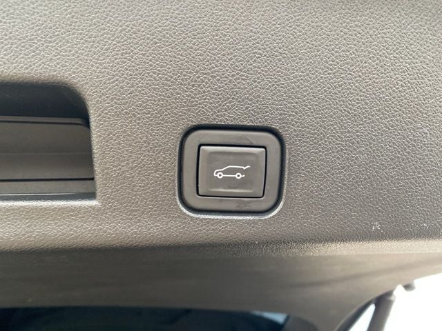 2024 Chevrolet Traverse LS