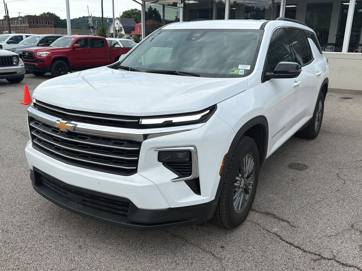 2025 Chevrolet TRAVERSE AWD 4DR LT W/2LT