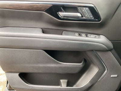 2025 Chevrolet Suburban Z71