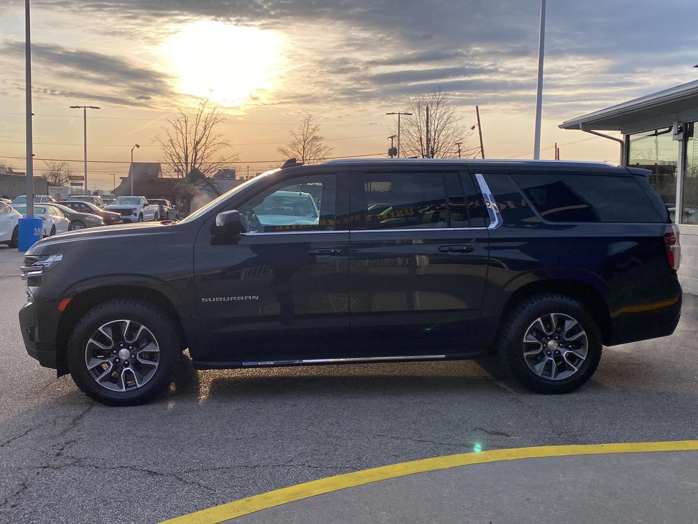 2023 Chevrolet Suburban LS