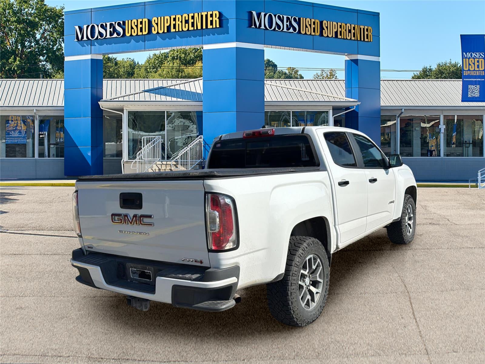 2022 GMC Canyon 4WD AT4 w/Cloth