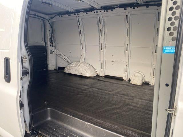 2022 GMC Savana Cargo Van RWD 2500 135