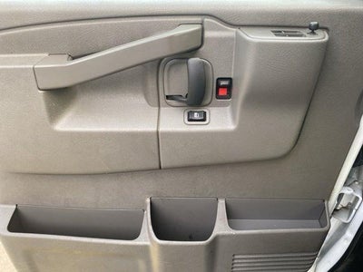 2022 GMC Savana Cargo Van RWD 2500 135