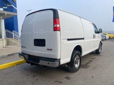 2022 GMC Savana Cargo Van RWD 2500 135