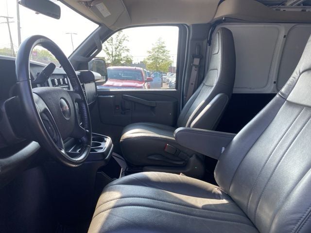 2023 GMC Savana 2500 Work Van