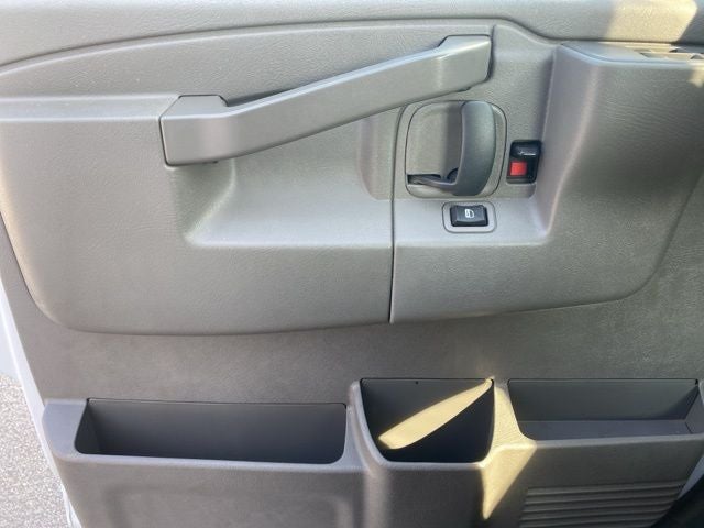 2023 GMC Savana 2500 Work Van