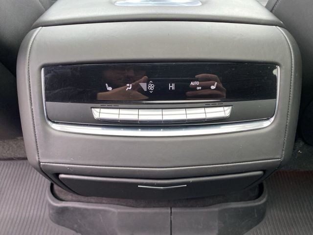 2022 Cadillac Escalade Sport Platinum