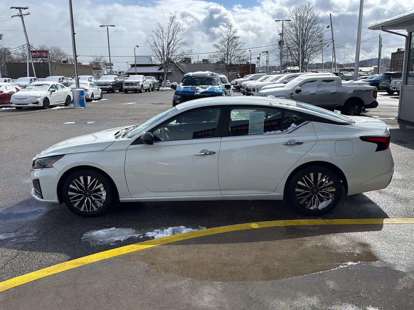 2025 Nissan Altima SV