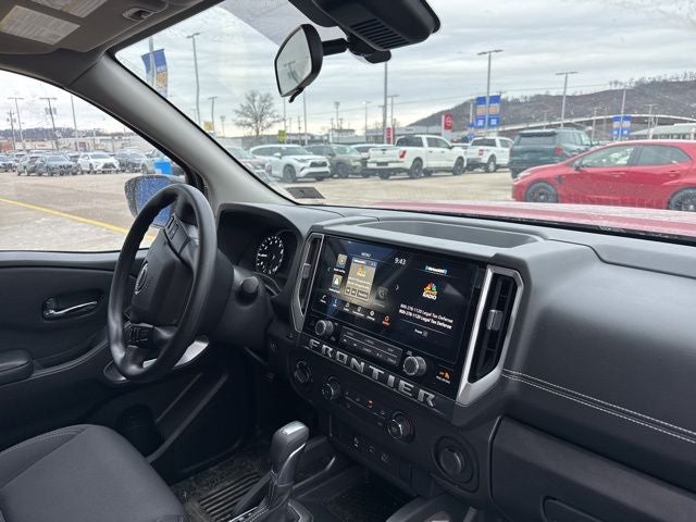 2025 Nissan Frontier SV