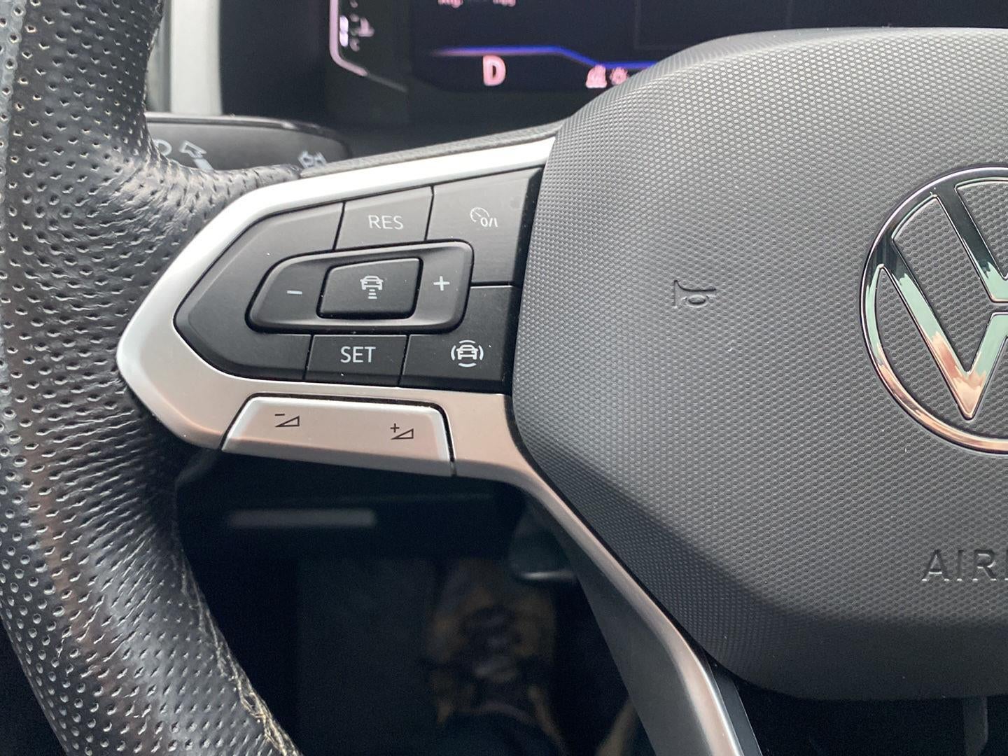 2020 Volkswagen Atlas Cross Sport 3.6L V6 SEL Premium R-Line