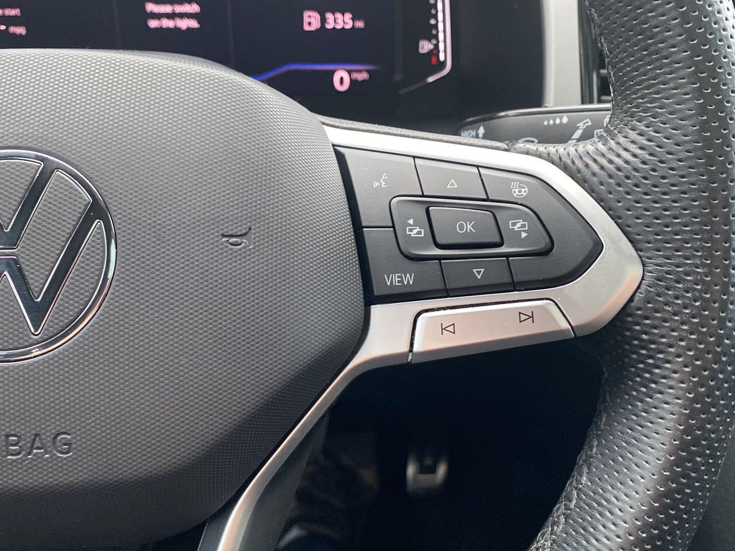 2020 Volkswagen Atlas Cross Sport 3.6L V6 SEL Premium R-Line