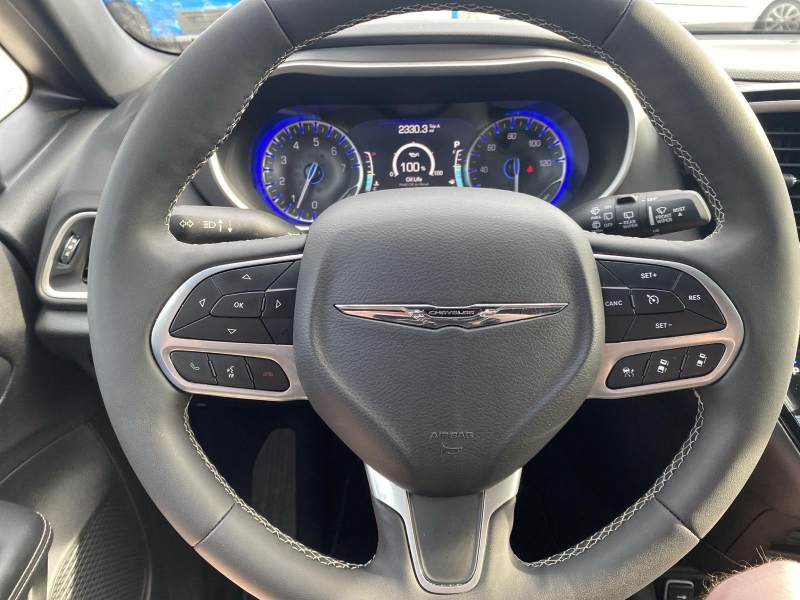 2025 Chrysler Pacifica Select