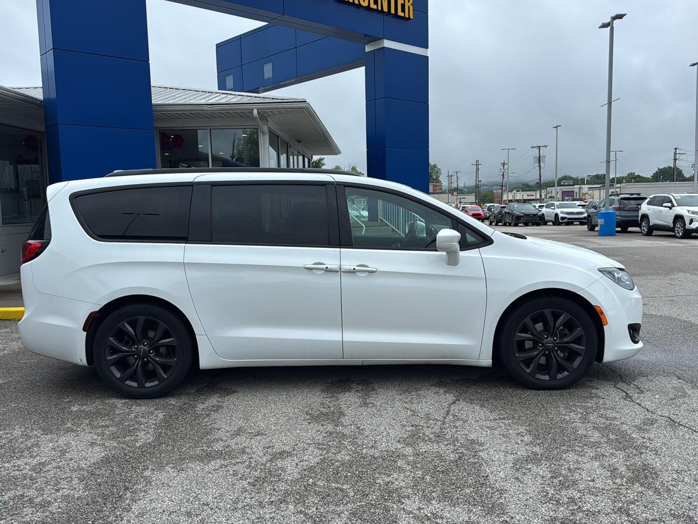 2018 Chrysler Pacifica Touring L Plus