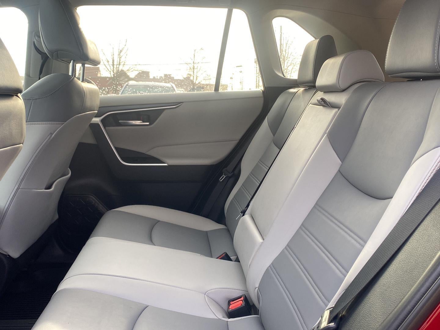 2022 Toyota RAV4 XLE Premium