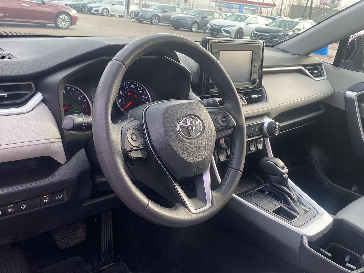 2022 Toyota RAV4 XLE Premium