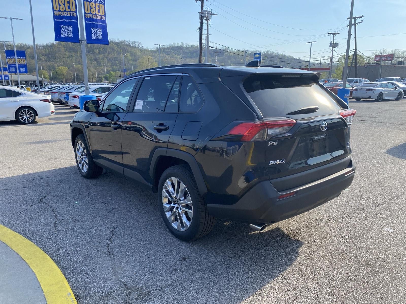 2025 Toyota RAV4 XLE Premium