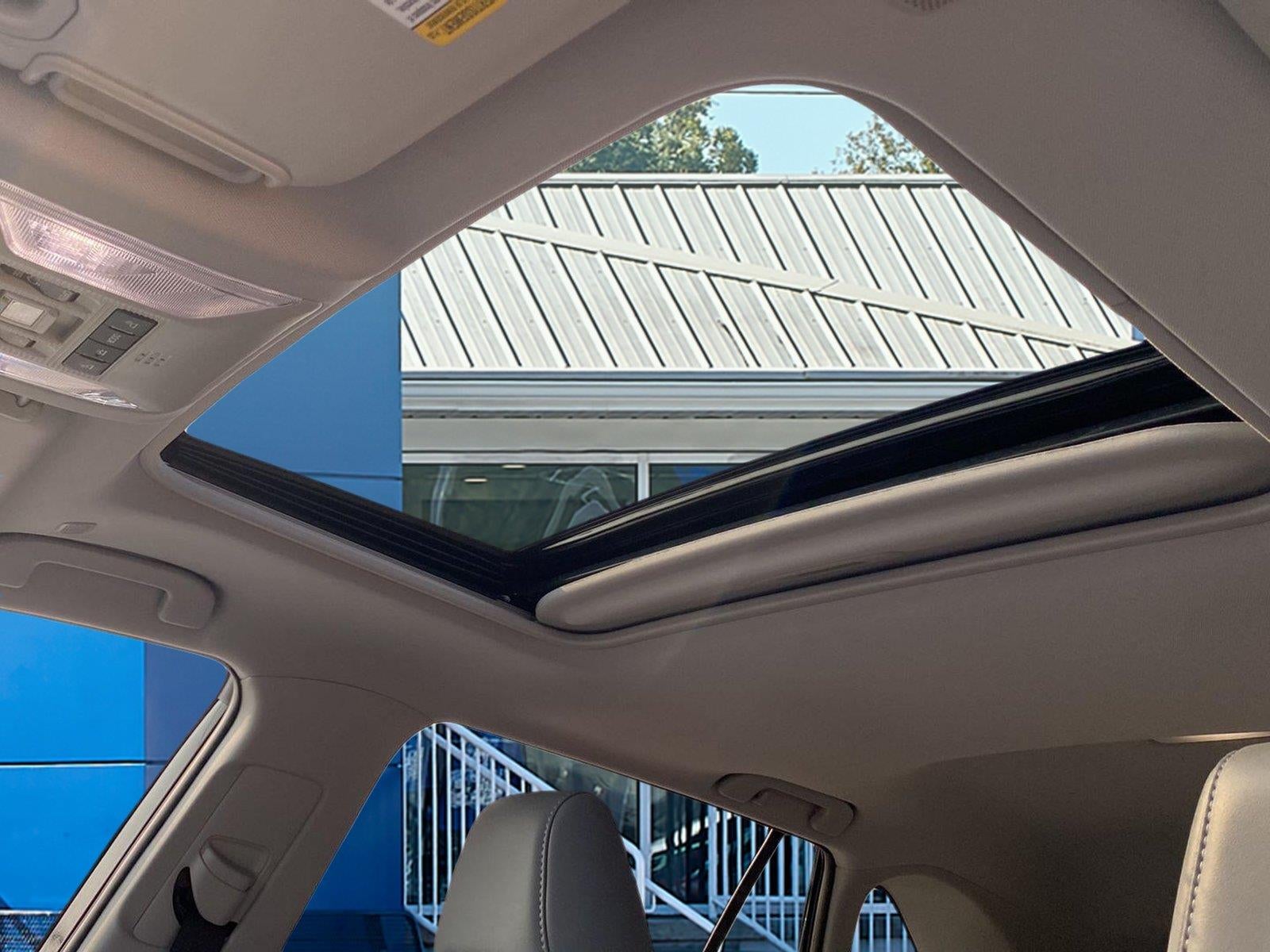 2025 Toyota Rav4 Hybrid XLE Premium