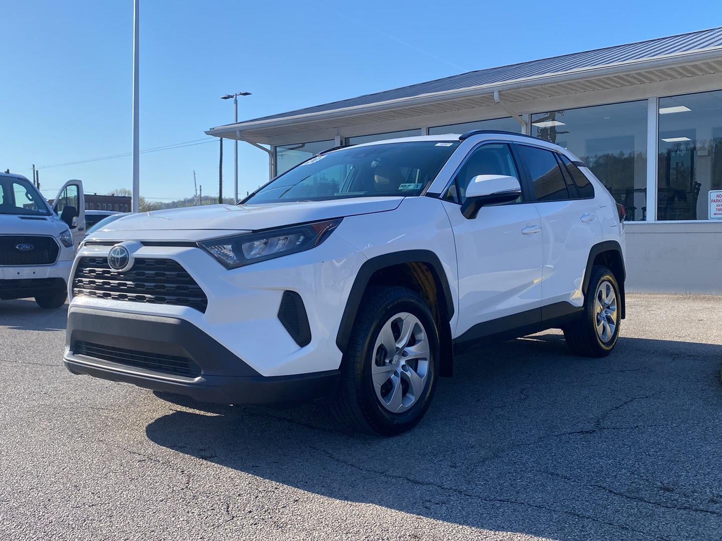 2020 Toyota RAV4 LE