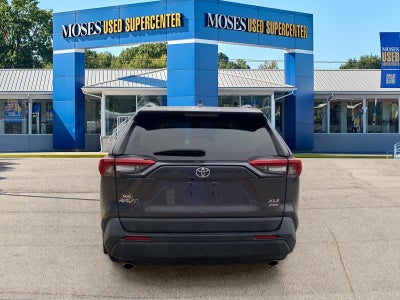 2022 Toyota RAV4 XLE