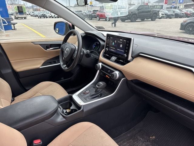 2021 Toyota RAV4 Hybrid XLE