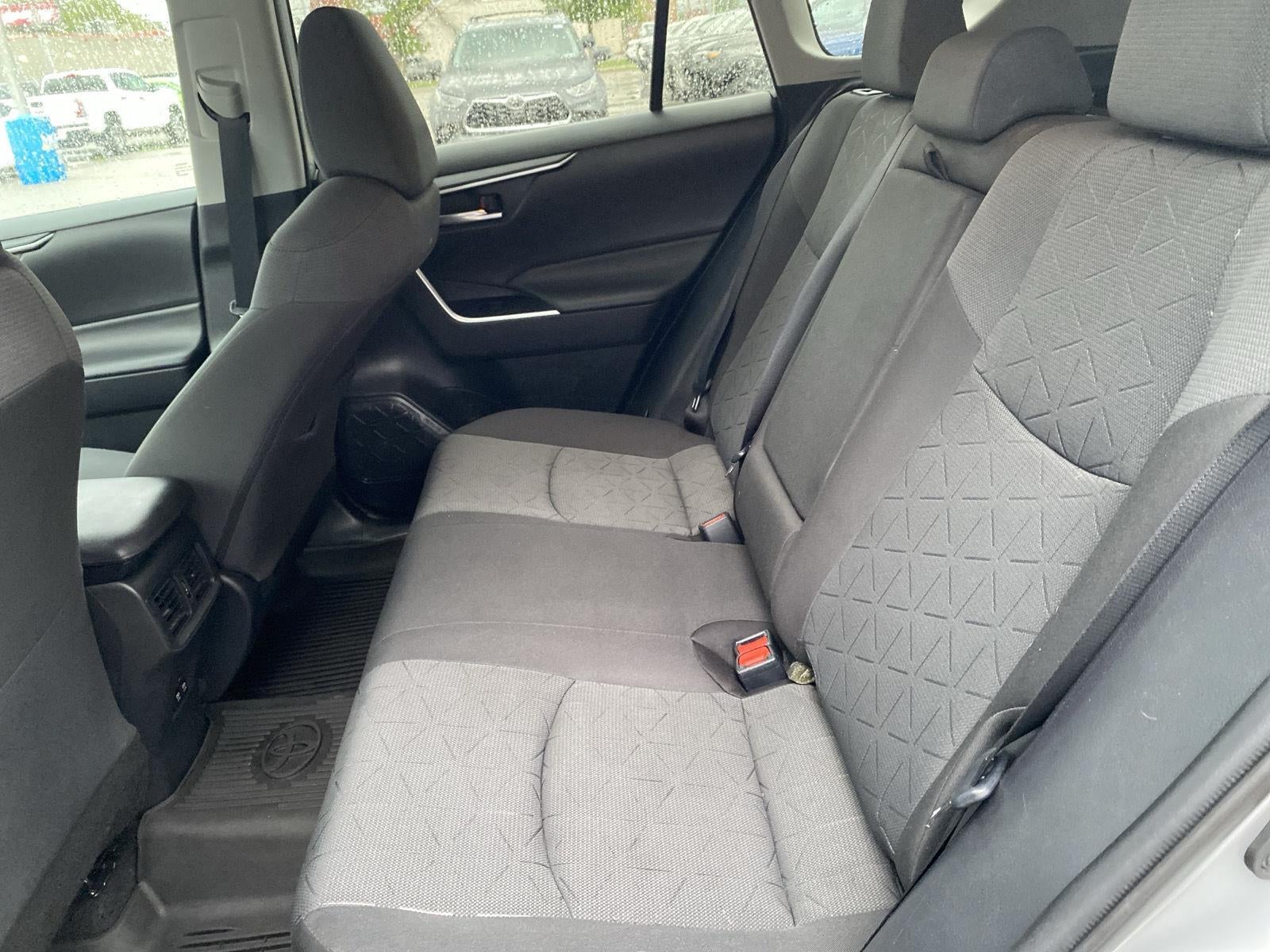 2020 Toyota RAV4 Hybrid XLE