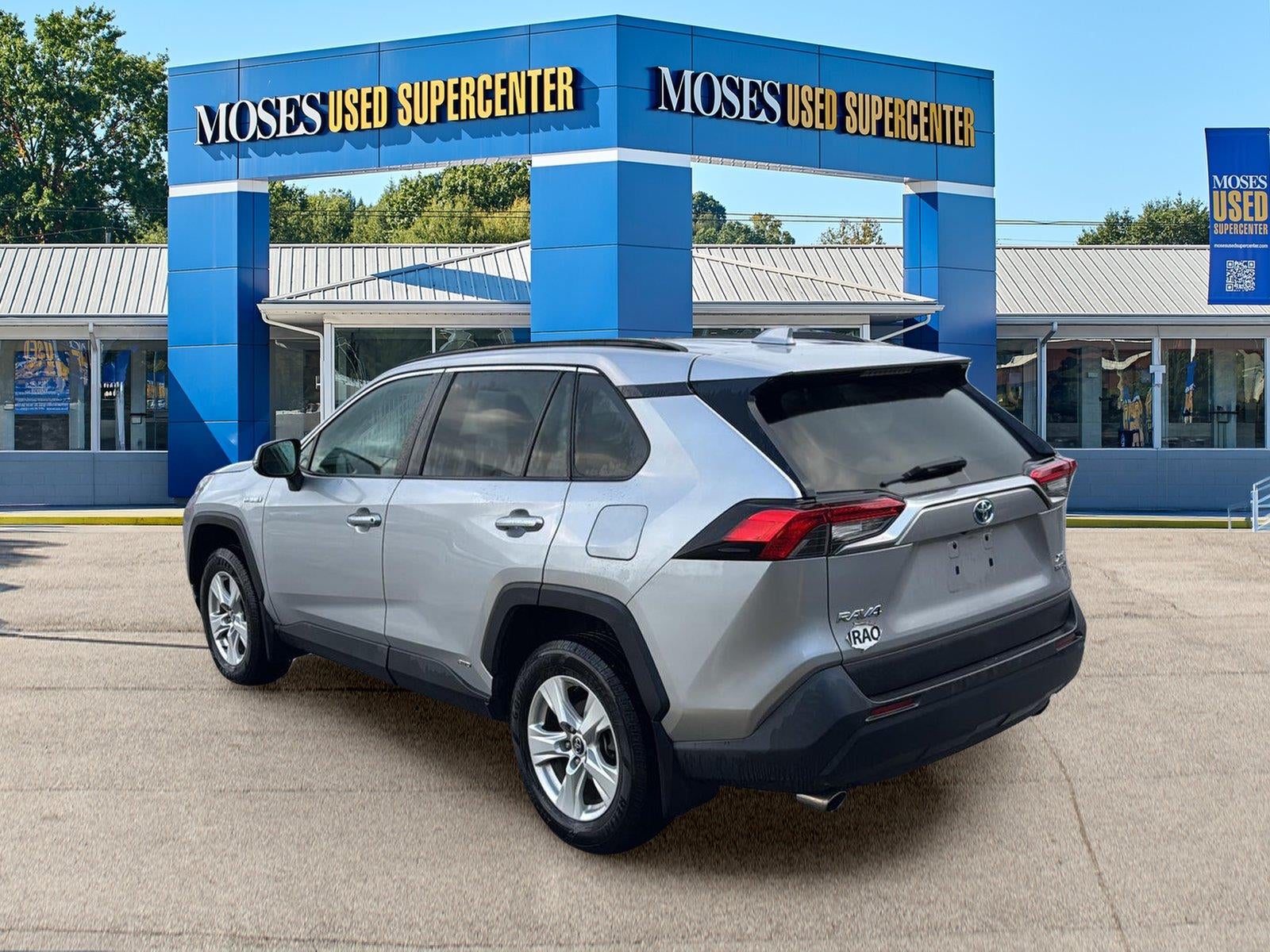 2020 Toyota RAV4 Hybrid XLE