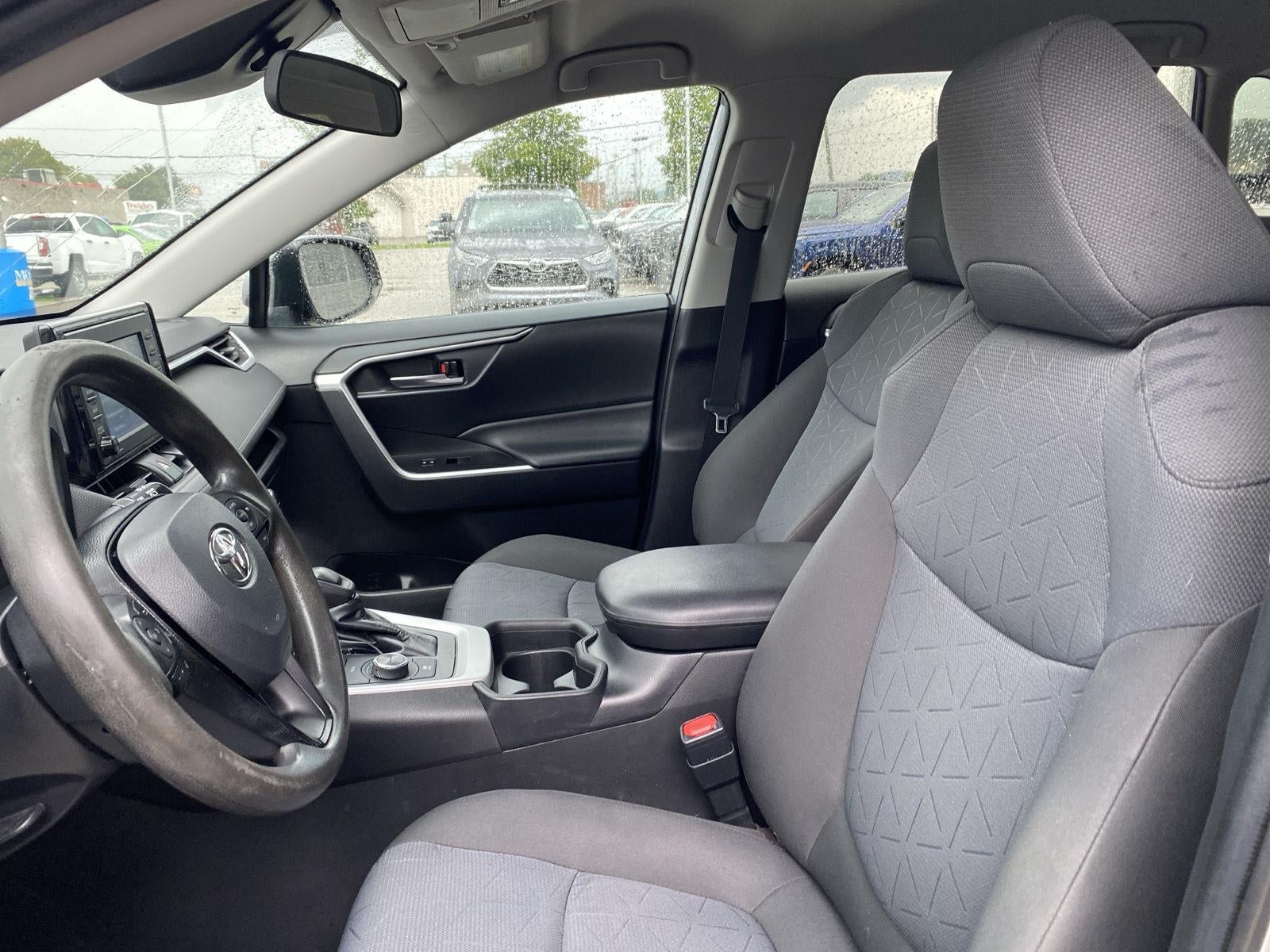 2020 Toyota RAV4 Hybrid XLE