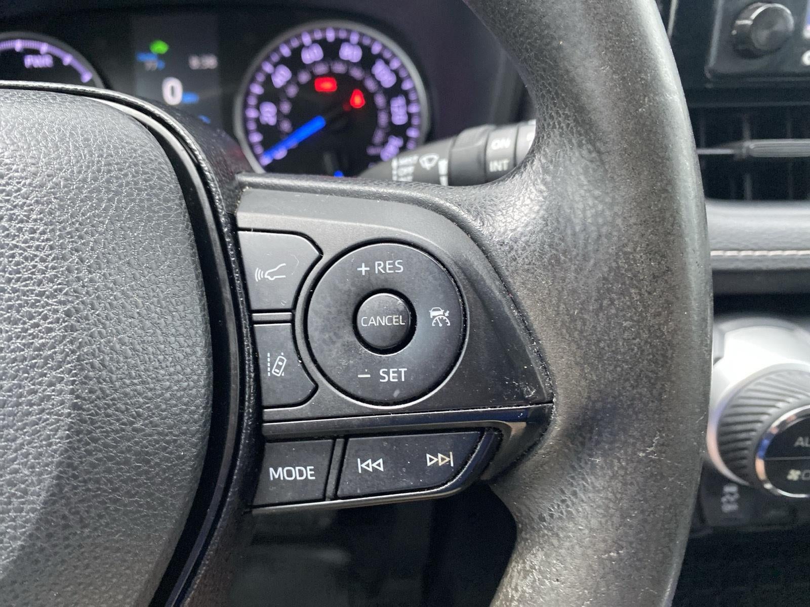 2020 Toyota RAV4 Hybrid XLE