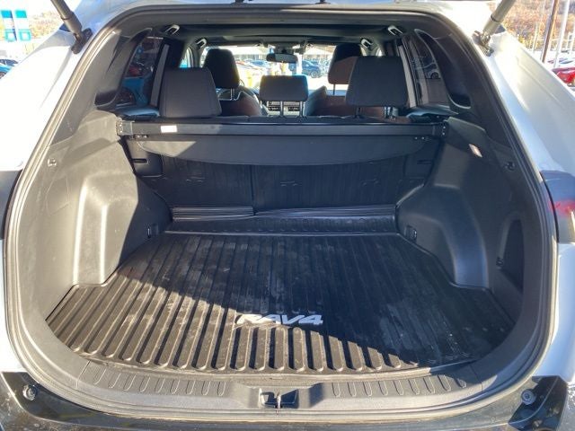 2024 Toyota RAV4 Hybrid SE