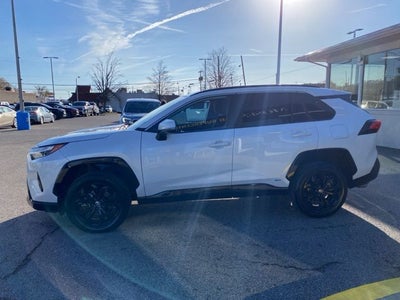 2024 Toyota RAV4 Hybrid SE