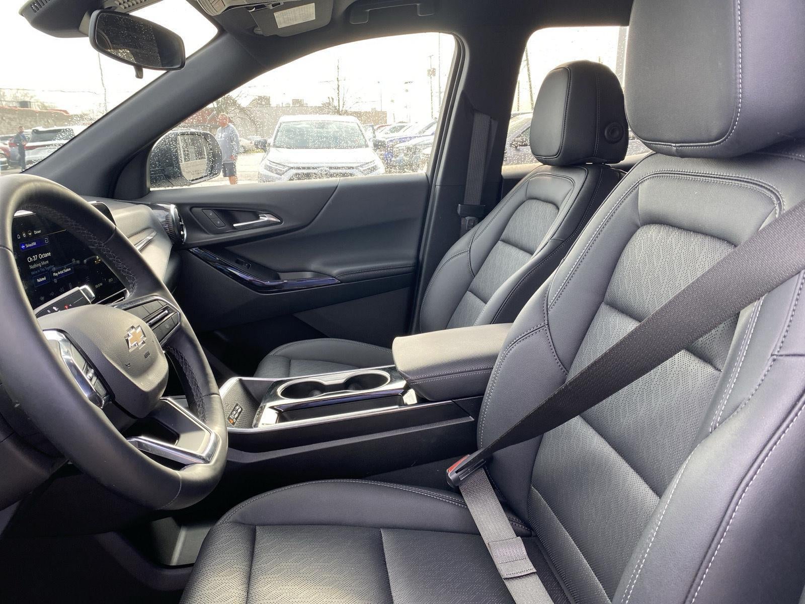 2025 Chevrolet Equinox AWD LT