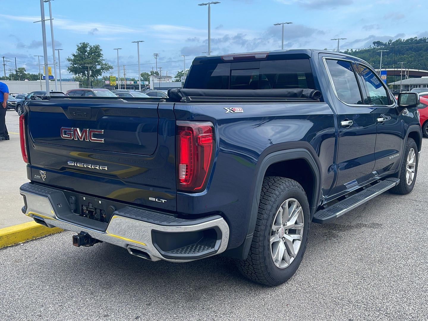 2021 GMC Sierra 1500 SLT
